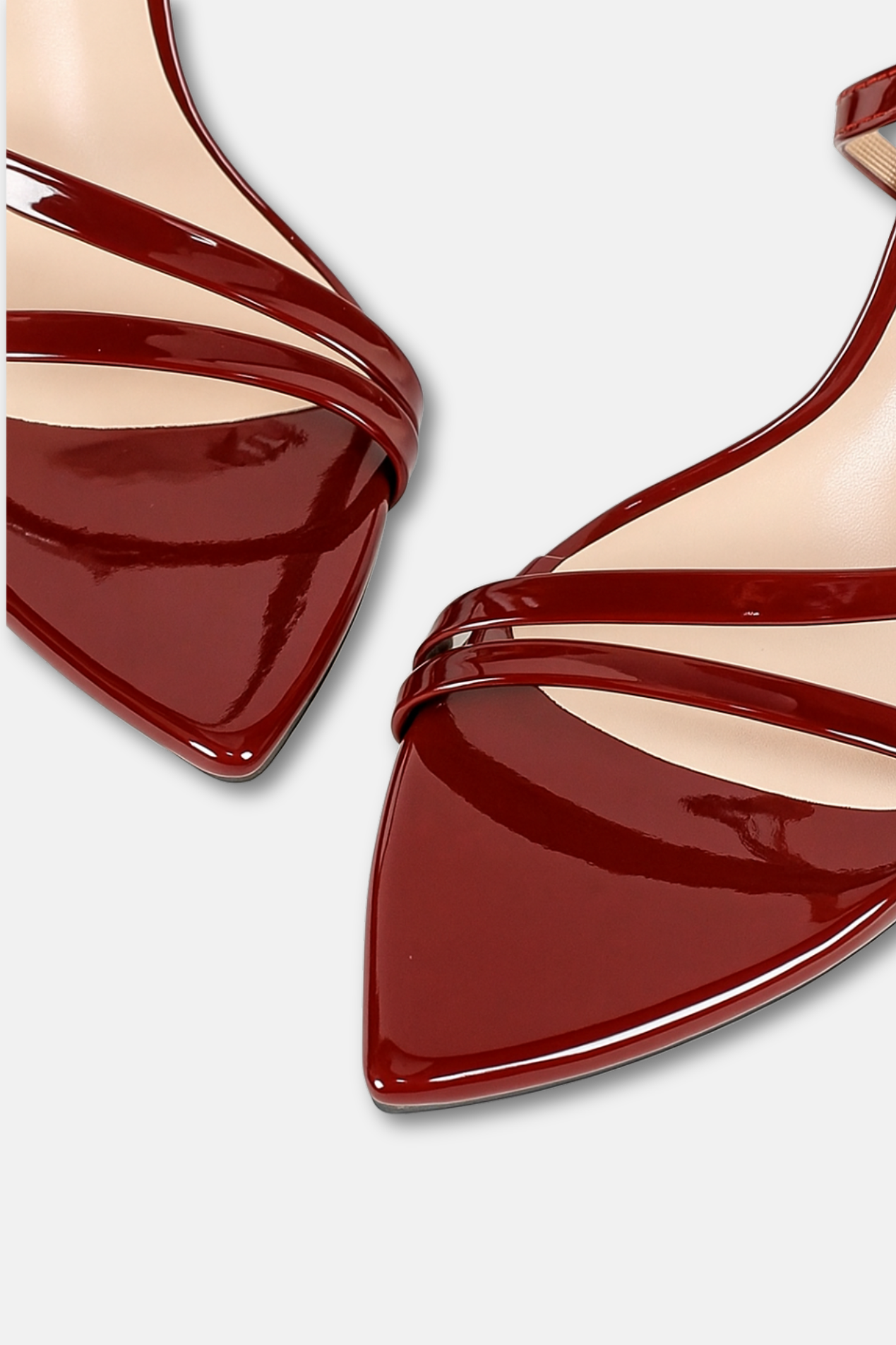 Sandales rouges élégantes